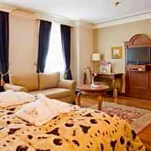 REGENCY SUITES SPA 11.jpg