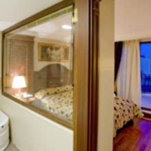 REGENCY SUITES SPA 27.jpg
